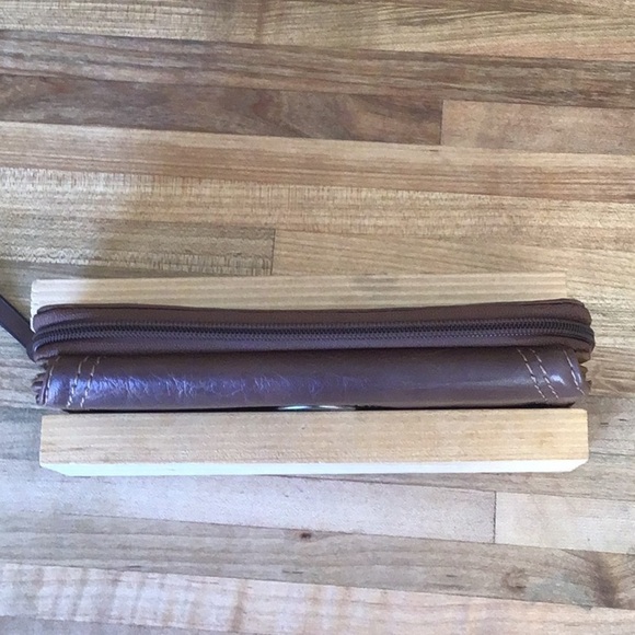 Axcess - Picture 5 of 6